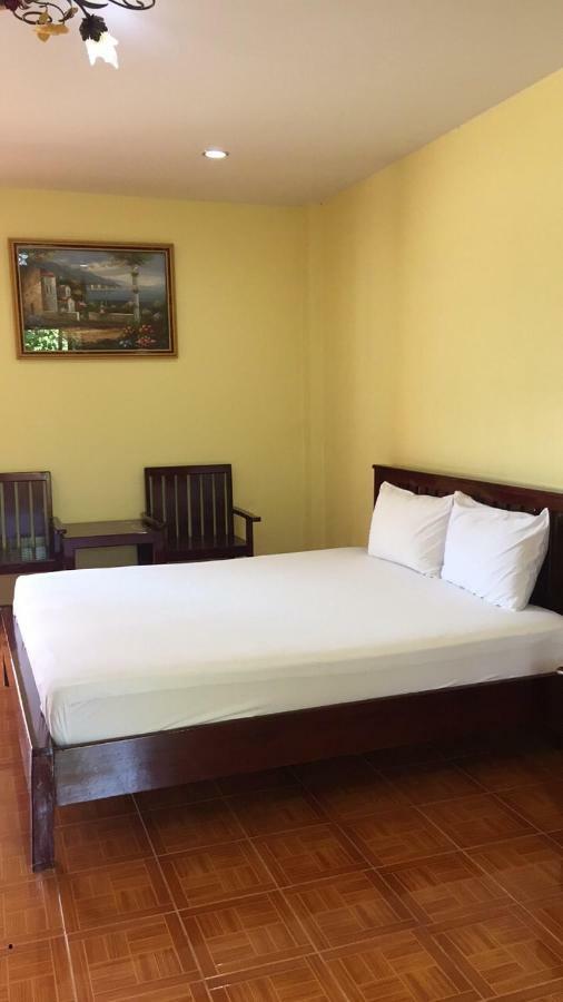 Poon Suk Hotel Kabin Buri Extérieur photo